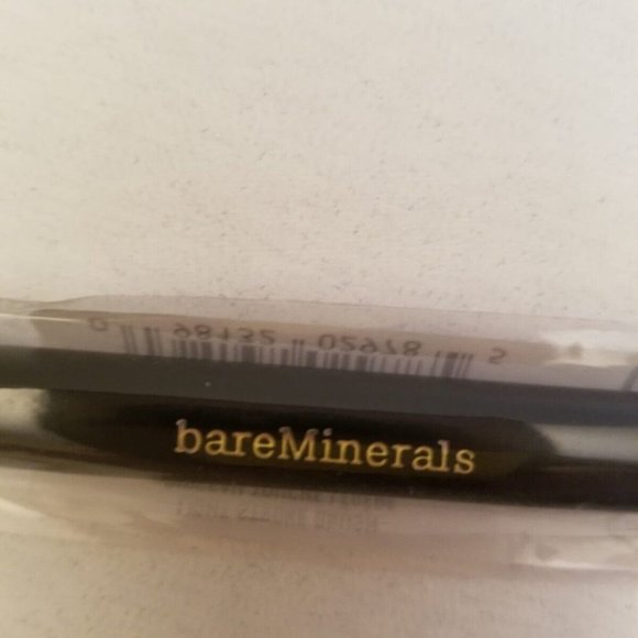 Bare Minerals Bare Essentials Light Stroke Brush Authentic in Original Packaging - Picture 3 of 5